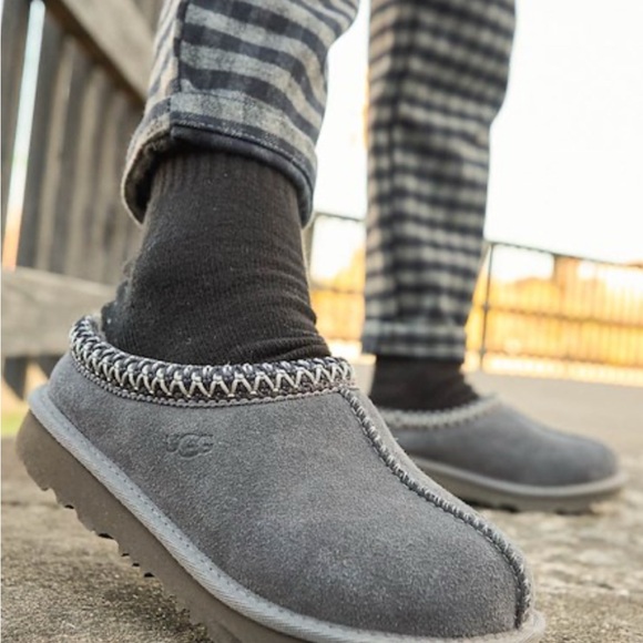 UGG Toddler Gray Tasman Suede Slippers size 7 - Picture 2 of 7